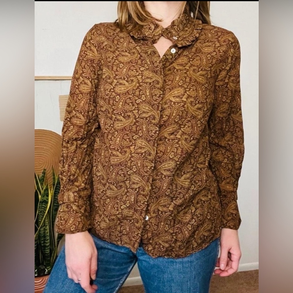 Soft surroundings blouse large semi sheer ruffle paisley